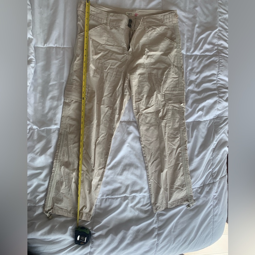 Blossom Clover size 14 cargo capris